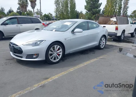 2016 Tesla Model S 90D/P100D/P85D/P90D z USA, uszkodzony, nr VIN 5YJSA1E46GF136068